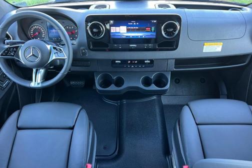 2026 Mercedes-Benz Sprinter 2500 Standard Roof
