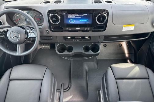 2025 Mercedes-Benz Sprinter 2500 Standard Roof