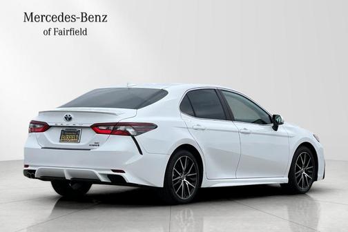 2023 Toyota Camry Hybrid SE