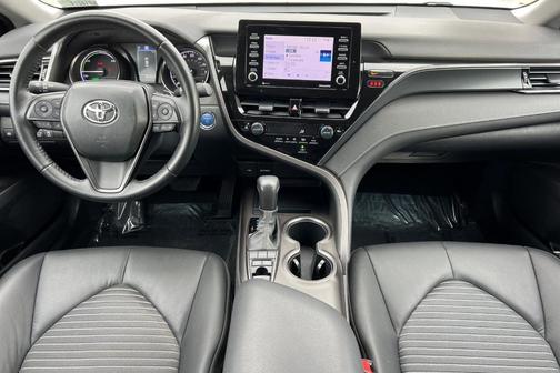 2023 Toyota Camry Hybrid SE