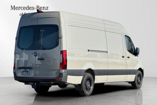 2025 Mercedes-Benz Sprinter 2500 High Roof