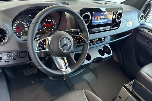 2025 Mercedes-Benz Sprinter 2500 High Roof