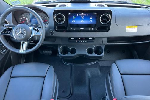 2026 Mercedes-Benz Sprinter 2500 Standard Roof