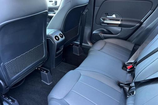 2026 Mercedes-Benz GLA 250 Base