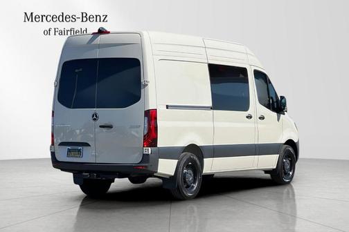 2025 Mercedes-Benz Sprinter 2500 144 WB Standard Roof Crew
