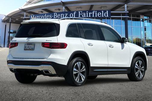 2025 Mercedes-Benz GLB 250