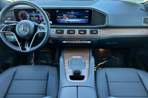 Obsidian Black Metallic 2026 Mercedes-Benz GLE 350 Base 4MATIC