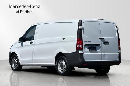 2022 Mercedes-Benz Metris Base