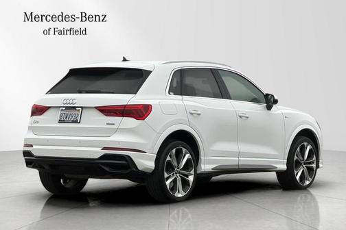 2021 Audi Q3 45 S line Premium