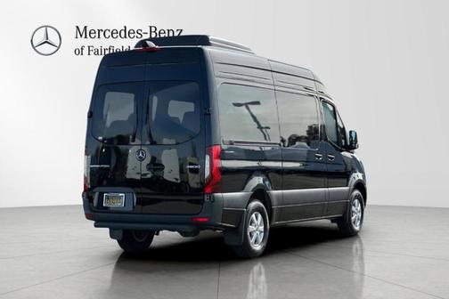 2025 Mercedes-Benz Sprinter 2500 144 WB Standard Roof Passenger