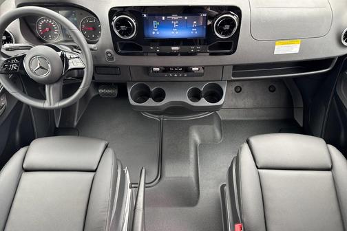 2025 Mercedes-Benz Sprinter 2500 Standard Roof