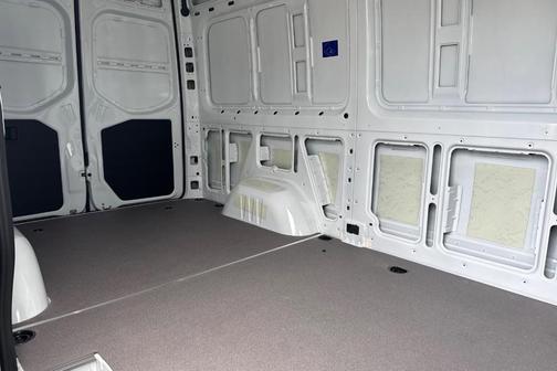 2025 Mercedes-Benz Sprinter 2500 Standard Roof