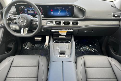 2026 Mercedes-Benz GLS 450