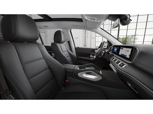 2026 Mercedes-Benz GLS 450 