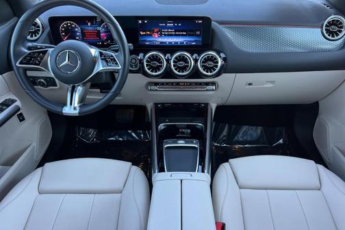 2025 Mercedes-Benz GLA 250 Base