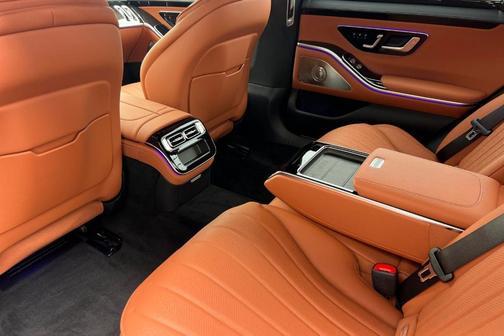 Obsidian Black Metallic 2026 Mercedes-Benz S-Class S 500 4MATIC