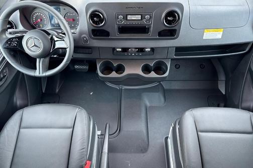 2025 Mercedes-Benz Sprinter 2500 Standard Roof