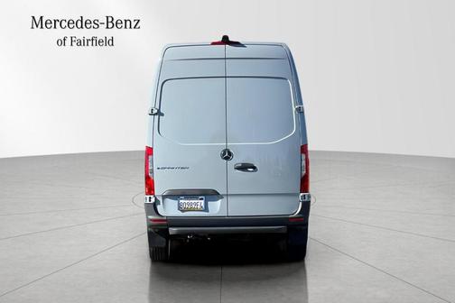 2024 Mercedes-Benz eSprinter 2500 170 WB High Roof Cargo