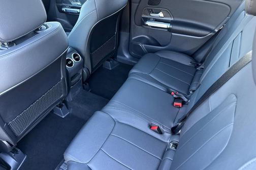 2025 Mercedes-Benz GLB 250 Base 4MATIC