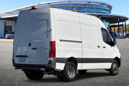 2023 Mercedes-Benz Sprinter 4500 144 WB
