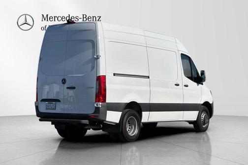 2023 Mercedes-Benz Sprinter 4500 144 WB