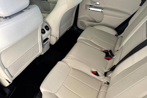 2025 Mercedes-Benz GLB 250 Base 4MATIC