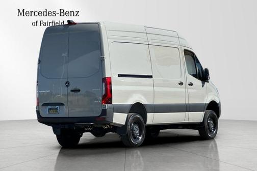 2025 Mercedes-Benz Sprinter 2500 Standard Roof