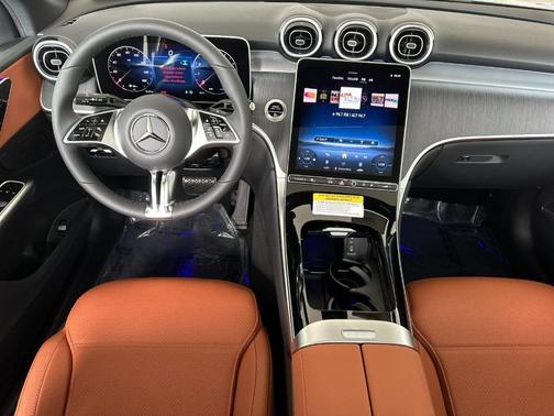 Verde 2026 Mercedes-Benz GLC 300 Base