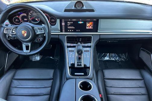 2020 Porsche Panamera Turbo Executive