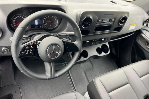 2026 Mercedes-Benz Sprinter 2500 144 WB