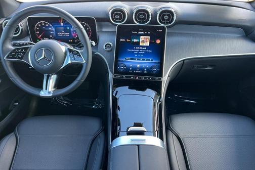 2026 Mercedes-Benz GLC 300 Base 4MATIC