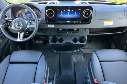 2026 Mercedes-Benz Sprinter 2500 Standard Roof