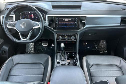 2022 Volkswagen Atlas 3.6L SEL Premium R-Line