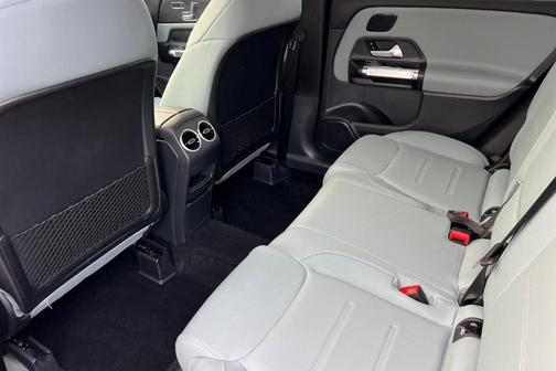 2026 Mercedes-Benz GLB 250 Base