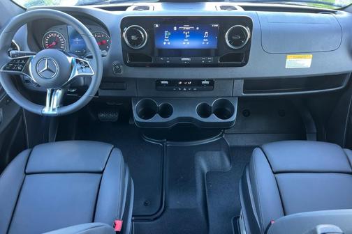 2026 Mercedes-Benz Sprinter 2500 Standard Roof