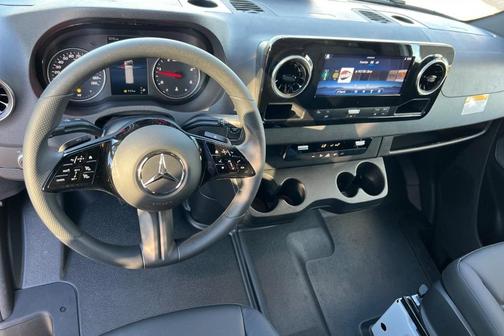 2026 Mercedes-Benz Sprinter 2500 High Roof