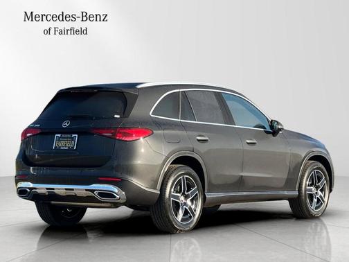 Graphite Gray Metallic 2026 Mercedes-Benz GLC 300 Base