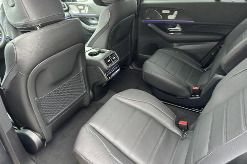 2026 Mercedes-Benz GLS 450 4MATIC