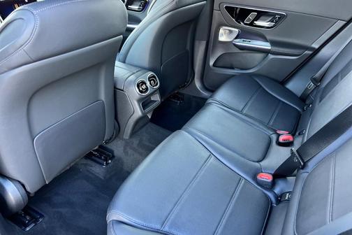 2026 Mercedes-Benz GLC 300 Base