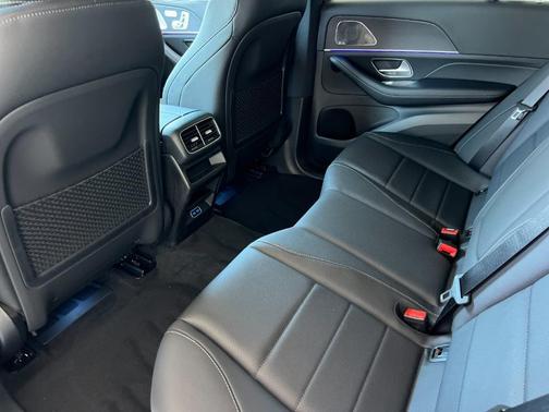 Moonlight White 2026 Mercedes-Benz GLE 350 Base 4MATIC