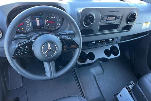 2026 Mercedes-Benz Sprinter 2500 High Roof