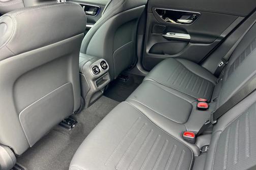 2026 Mercedes-Benz GLC 300 Base