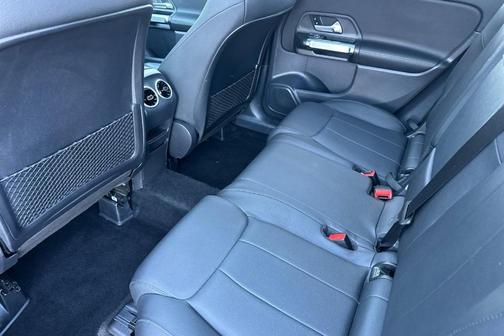 2025 Mercedes-Benz GLB 250 Base 4MATIC