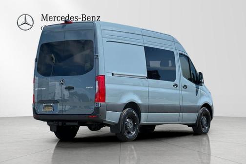 2025 Mercedes-Benz Sprinter 2500 144 WB Standard Roof Crew