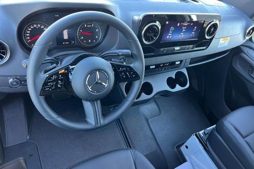 2026 Mercedes-Benz Sprinter 2500 High Roof