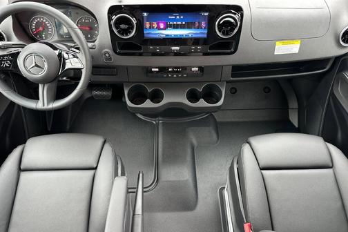 2025 Mercedes-Benz Sprinter 2500 Standard Roof