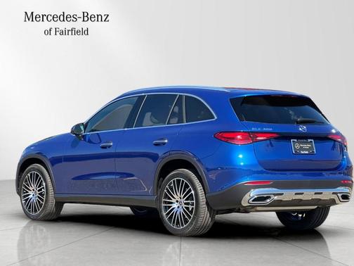 Starling Blue Metallic 2027 Mercedes-Benz GLC 300