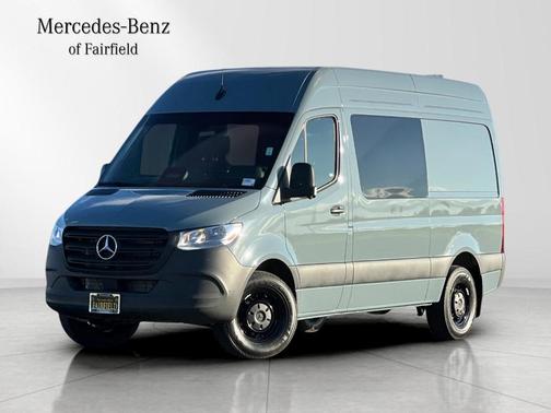 2026 Mercedes-Benz Sprinter 2500 144 WB Standard Roof Crew