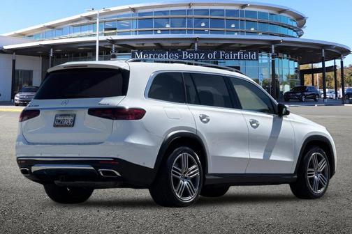 2025 Mercedes-Benz GLS 450 4MATIC