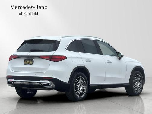Polar White 2026 Mercedes-Benz GLC 300 Base